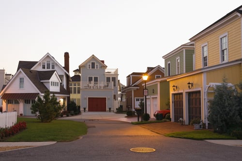 Different Style Homes in the Same Neighborhood